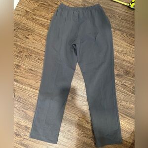 L.L. Bean Gray Leggings Comfortable and Versatile